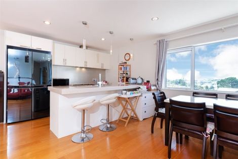Photo of property in 20a Orton Street, Glenfield, Auckland, 0627