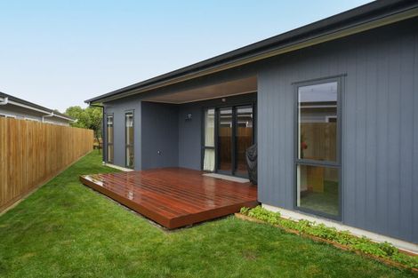 Photo of property in 18 Hattersley Grove, Churton Park, Wellington, 6037