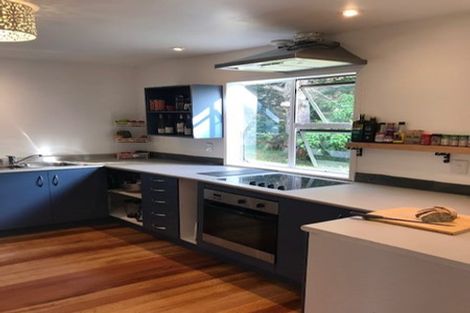 Photo of property in 642 Matapouri Road, Matapouri, Whangarei, 0173