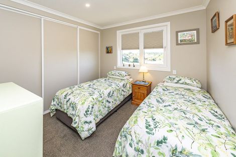 Photo of property in 12 Longbeach Drive, Castlecliff, Whanganui, 4501