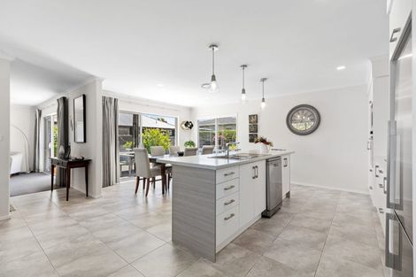 Photo of property in 10 Montia Close, Papamoa Beach, Papamoa, 3118