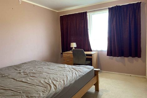 Photo of property in 71 Seaview Road, Glenfield, Auckland, 0629