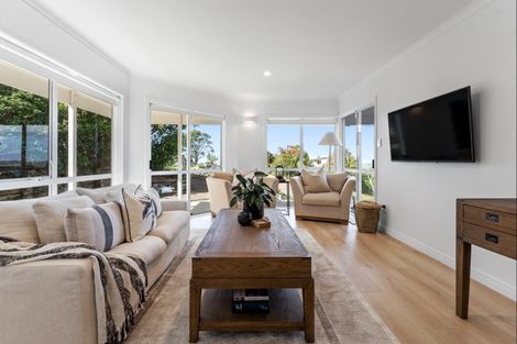 Photo of property in 6 Puriri Place, Sandspit, Warkworth, 0982