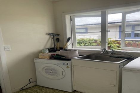 Photo of property in 1/166 Rangatira Road, Beach Haven, Auckland, 0626