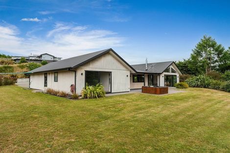 Photo of property in 55 Stewart Glen, Acacia Bay, Taupo, 3385