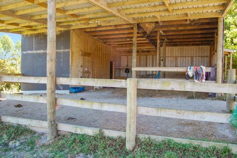 Photo of property in 1470 Oneriri Road, Kaiwaka, 0573