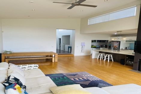Photo of property in 59 Park Rise, Campbells Bay, Auckland, 0630