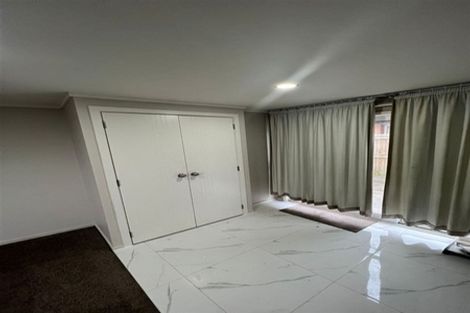 Photo of property in 25 Miles Avenue, Papatoetoe, Auckland, 2025