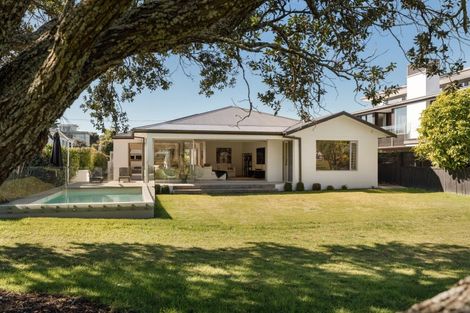 Photo of property in 194 Oceanbeach Road, Mount Maunganui, 3116