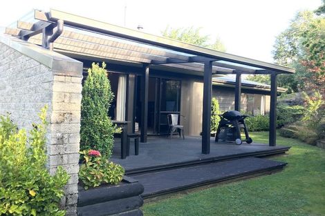 Photo of property in 14 Preston Drive, Arrowtown, 9302