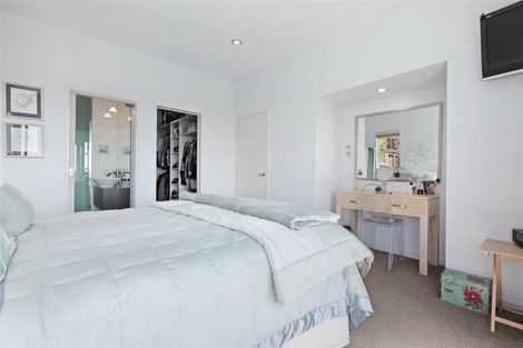 Photo of property in 1/5a Madeley Road, Mount Pleasant, Christchurch, 8081