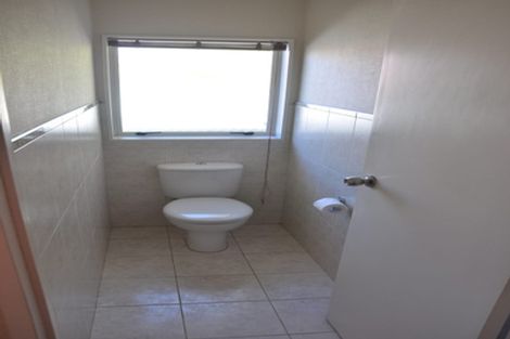 Photo of property in 23 Simon Owen Place, Golflands, Auckland, 2013