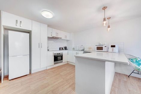 Photo of property in 582 Massey Road, Mangere, Auckland, 2022