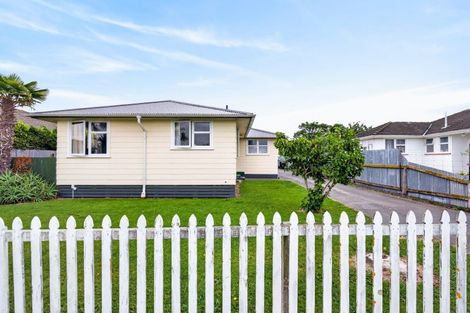 Photo of property in 5 Neal Crescent, Onekawa, Napier, 4110