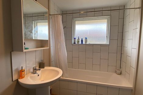 Photo of property in 2/12 North Avon Road, Richmond, Christchurch, 8013