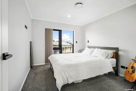 Photo of property in 211a Finlayson Avenue, Clendon Park, Auckland, 2103