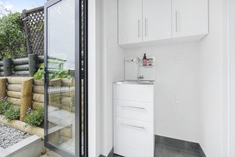 Photo of property in 11 Lookaway Place, Huntsbury, Christchurch, 8022