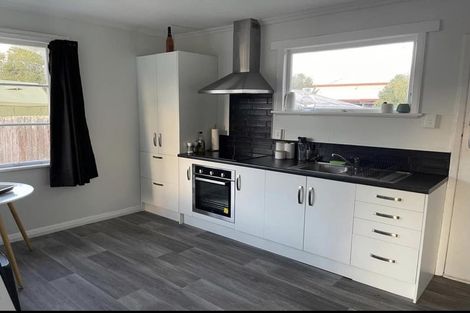 Photo of property in 17 Matipo Street, Takaro, Palmerston North, 4410