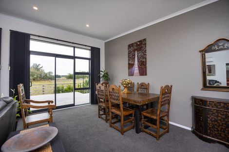 Photo of property in 567 Lethbridge Road, Halcombe, 4775