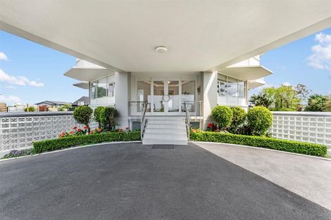 Photo of property in 1/90 Kitchener Road, Milford, Auckland, 0620