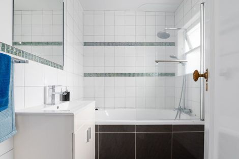 Photo of property in 1 Gilchrist Street, Te Aroha, 3320