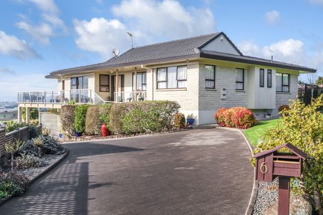 Photo of property in 6 Tremen Place, Pukekohe, 2120