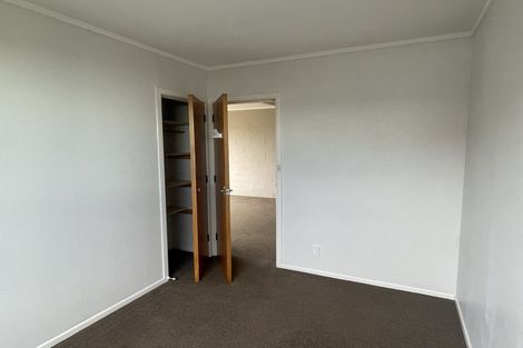 Photo of property in 65a Horokiwi Road West, Newlands, Wellington, 6037