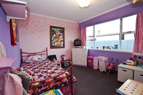 Photo of property in 15 Stephens Street, Waikiwi, Invercargill, 9810
