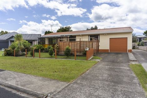 Photo of property in 110a Waverley Place, Whangamata, 3620