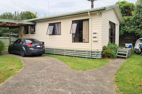 Photo of property in 8a Nicholas Avenue, Whitianga, 3510