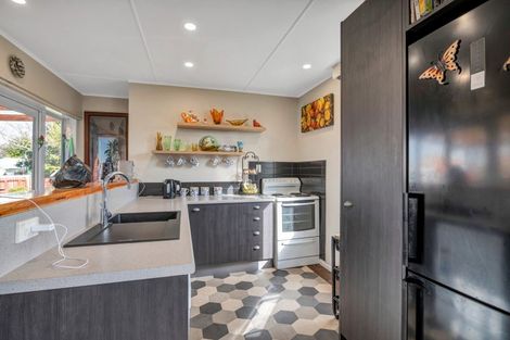 Photo of property in 9 Rosalind Street, Stratford, 4332
