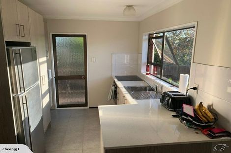 Photo of property in 2/25 Patons Road, Howick, Auckland, 2014