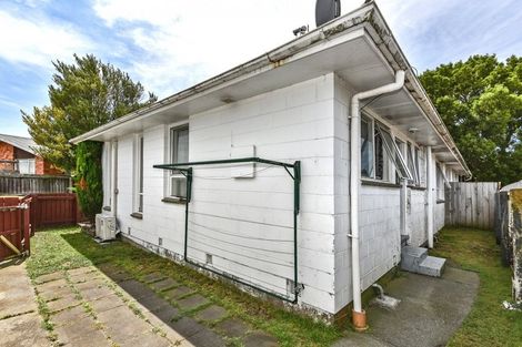 Photo of property in 2/27 Kawau Crescent, Bromley, Christchurch, 8062