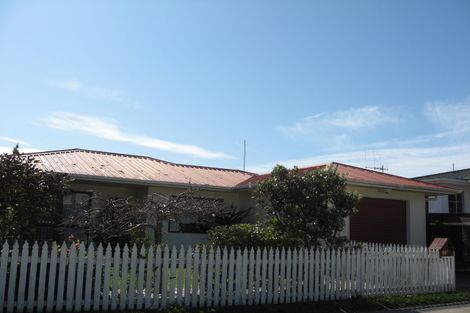 Photo of property in 68a Carlton Avenue, College Estate, Whanganui, 4500
