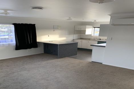 Photo of property in 8 Naumai Place, Spotswood, New Plymouth, 4310