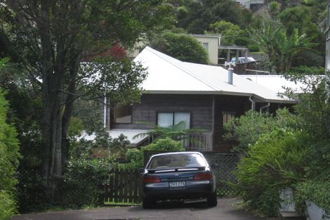 Photo of property in 11 Atkinson Road, Titirangi, Auckland, 0604