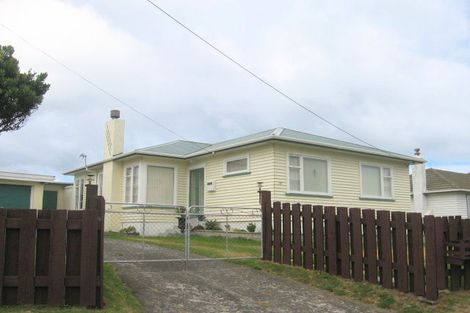 Photo of property in 135 Buckley Road, Southgate, Wellington, 6023