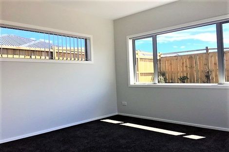 Photo of property in 10 Tilly Lane, Huapai, Kumeu, 0810