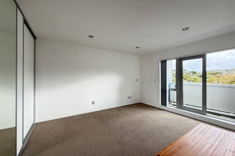 Photo of property in 3/12 Agra Crescent, Khandallah, Wellington, 6035