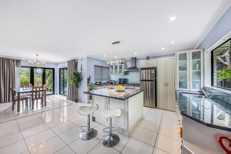 Photo of property in 86 San Marino Drive West, Henderson, Auckland, 0612