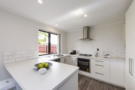 Photo of property in 20 Colonial Place, Kelvin Grove, Palmerston North, 4414