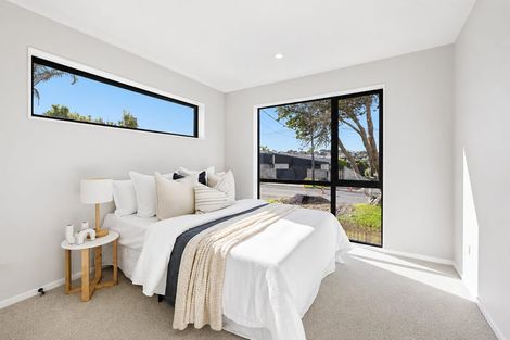 Photo of property in 17 Rock Isle Road, Torbay, Auckland, 0630