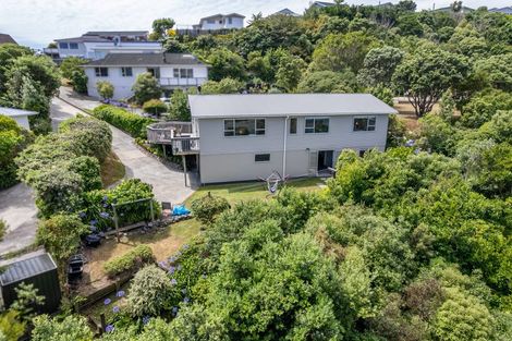 Photo of property in 11 Moray Place, Papakowhai, Porirua, 5024