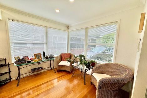 Photo of property in 121 Muir Avenue, Mangere Bridge, Auckland, 2022