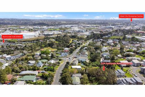 Photo of property in 2/24 Sunnyside Road, Sunnyvale, Auckland, 0612