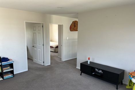 Photo of property in 18 Nicholas Gibbons Drive, Clendon Park, Auckland, 2103