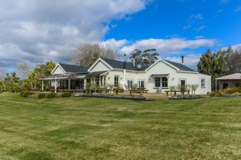 Photo of property in 724 Porangahau Road, Waipukurau, 4282