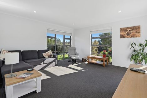 Photo of property in 5 Hayward Place, Ohauiti, Tauranga, 3112