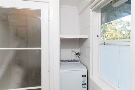 Photo of property in 1/38 Holland Road, Hillcrest, Auckland, 0627