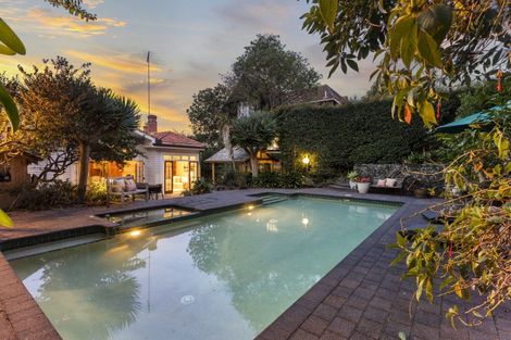 Photo of property in 16 Ridings Road, Remuera, Auckland, 1050